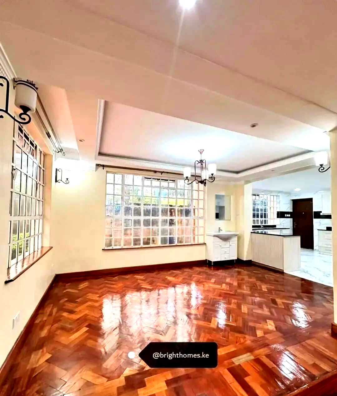 Private Garden Townhouse in Exclusive 3-Unit Gated Court - Lavington