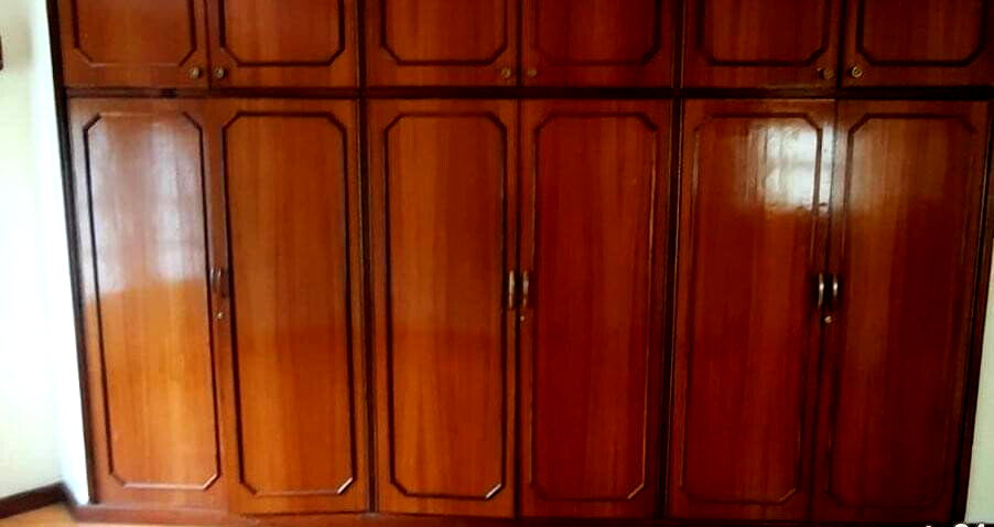 5 En-Suite Townhouse with Sunken Sitting Room - Lavington