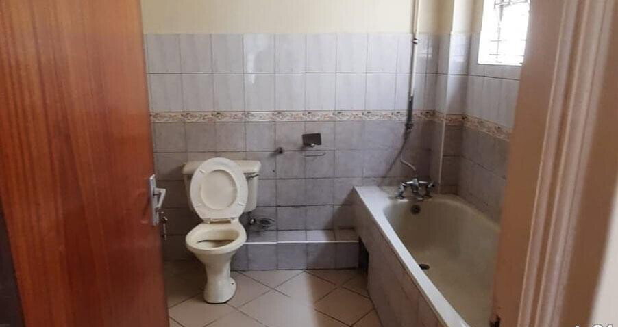 5 En-Suite Townhouse with Sunken Sitting Room - Lavington