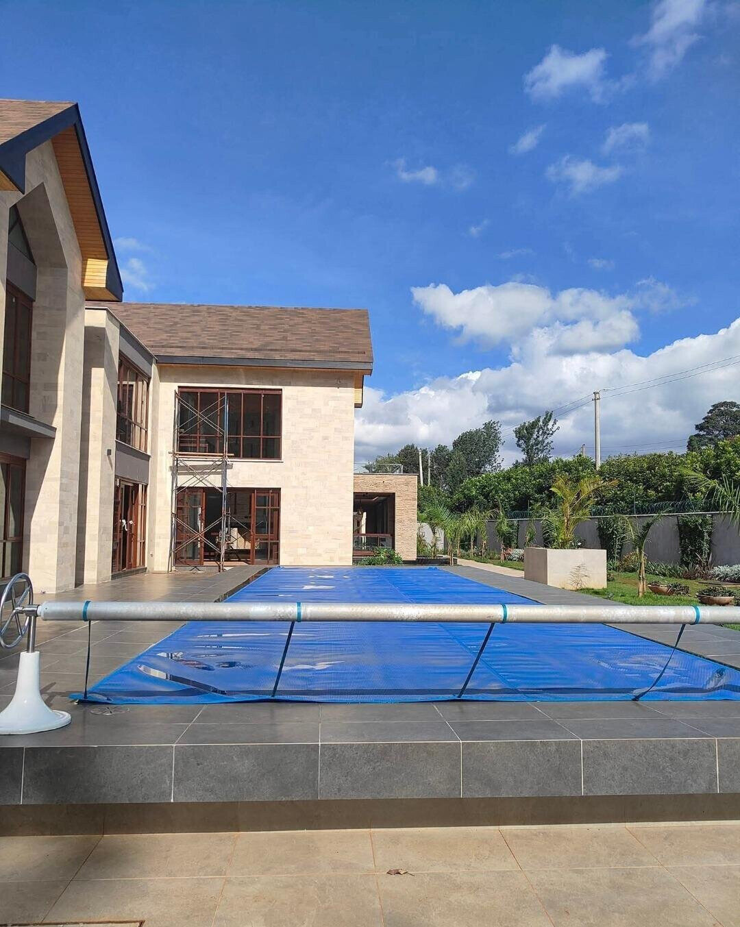 Ambassadorial 5BR Residence with Guest Wing & Pool - Runda Mumwe