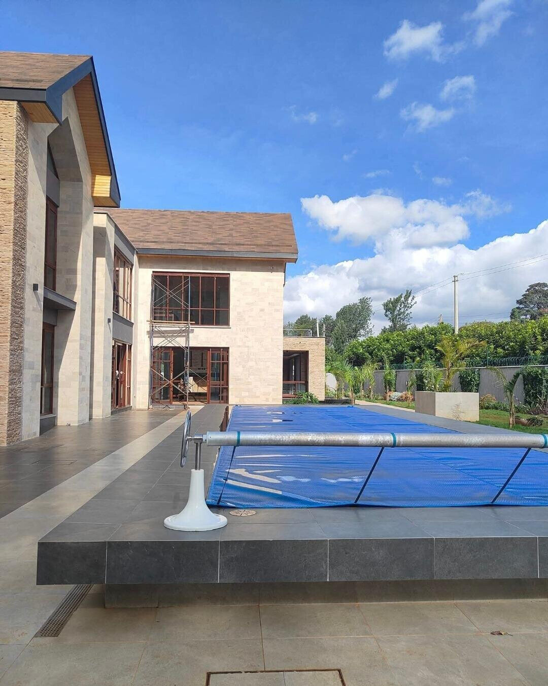 Ambassadorial 5BR Residence with Guest Wing & Pool - Runda Mumwe