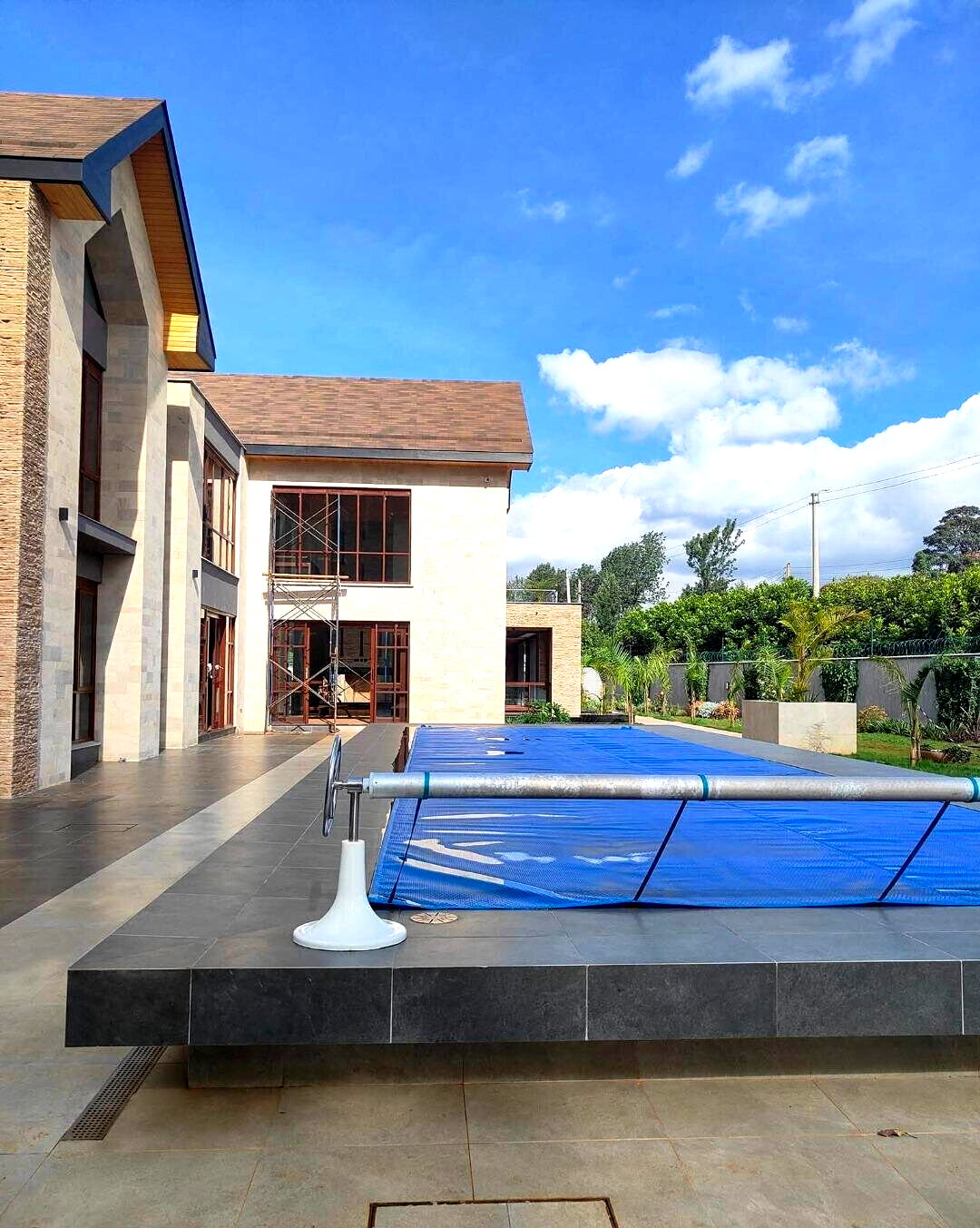 Ambassadorial 5BR Residence with Guest Wing & Pool - Runda Mumwe