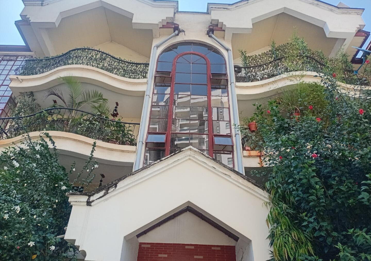 3BR All-Ensuite Townhouse with DSQ – Riverside, Nairobi