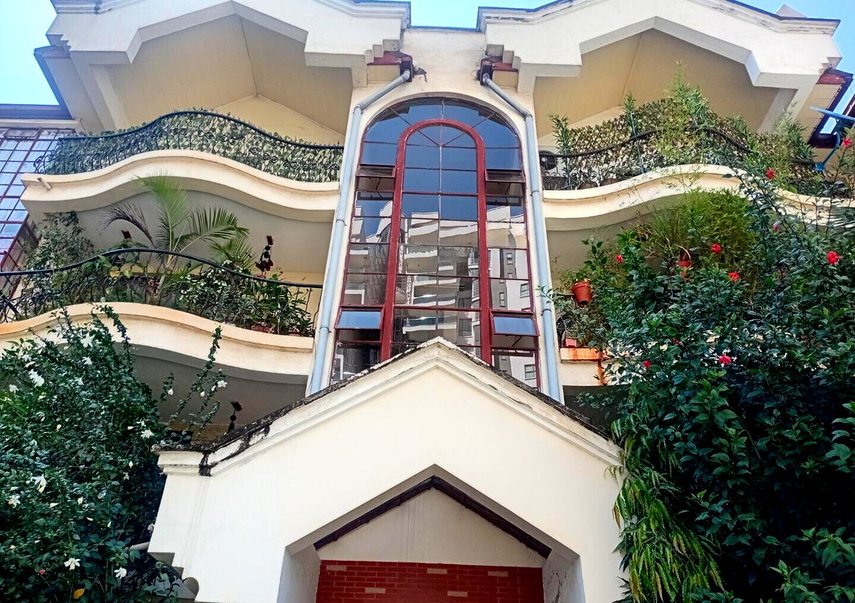 3BR All-Ensuite Townhouse with DSQ – Riverside, Nairobi