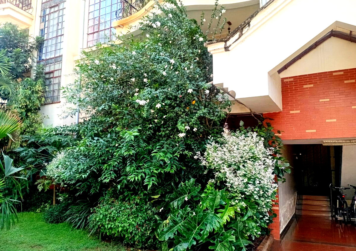 3BR All-Ensuite Townhouse with DSQ – Riverside, Nairobi