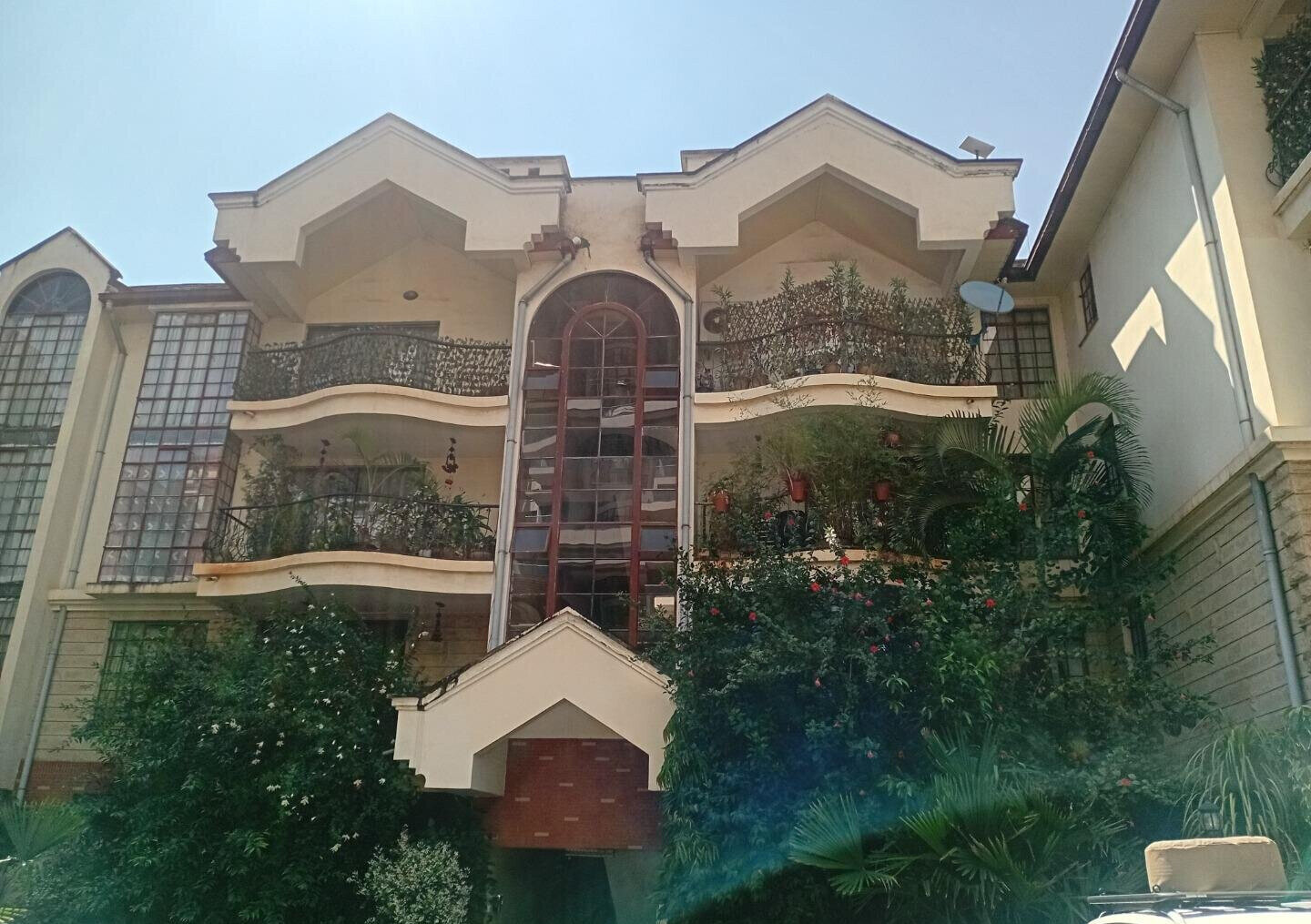 3BR All-Ensuite Townhouse with DSQ – Riverside, Nairobi