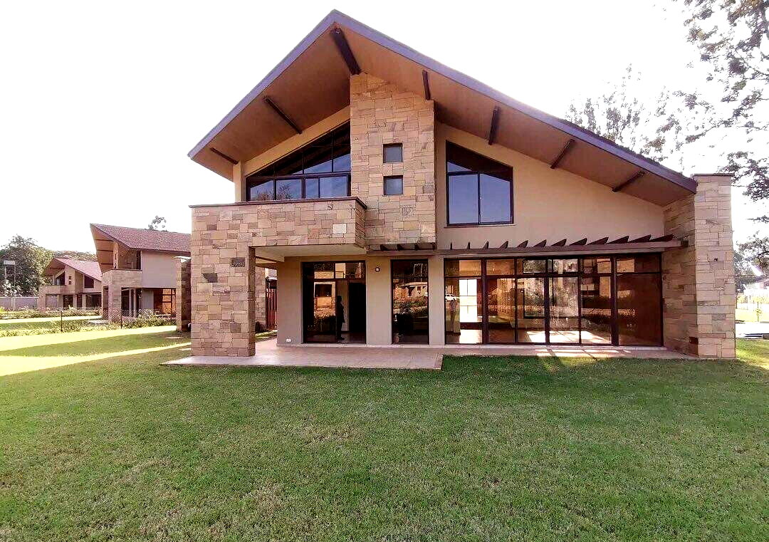 4-Ensuite Townhouse with Clubhouse & Gym – Karen