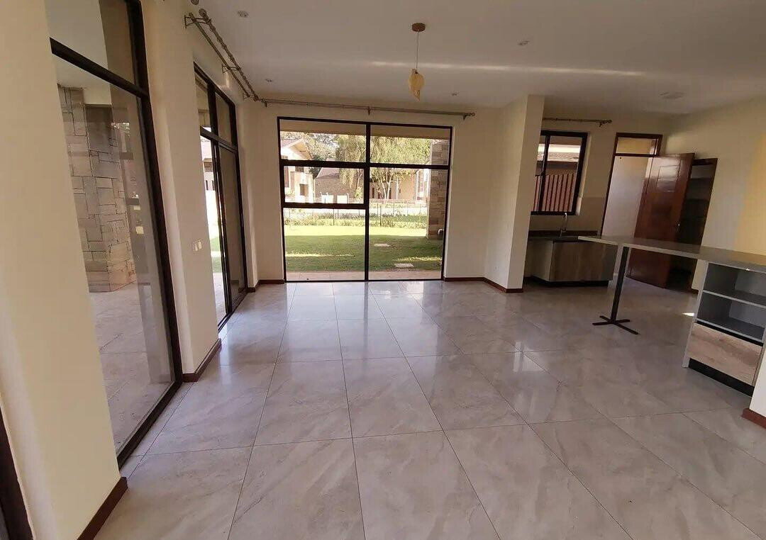 4-Ensuite Townhouse with Clubhouse & Gym – Karen