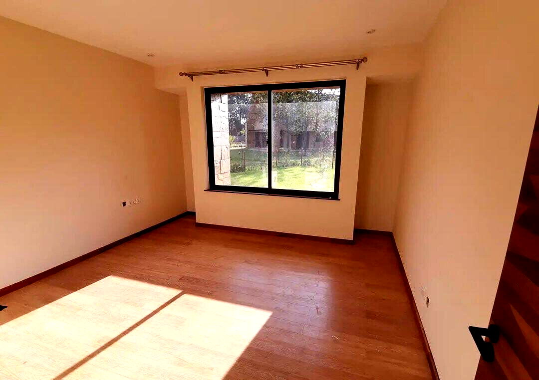 4-Ensuite Townhouse with Clubhouse & Gym – Karen