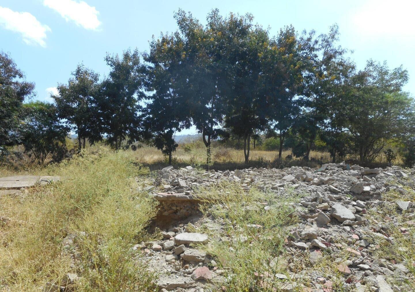 28-Acre Farm with Garden and Parking - Machakos