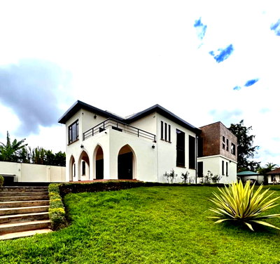Half Acre Luxury Villa in Runda