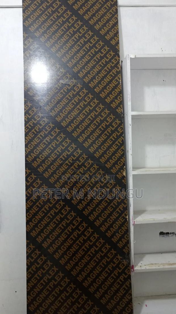 Prime Shop for Sale With Shelves