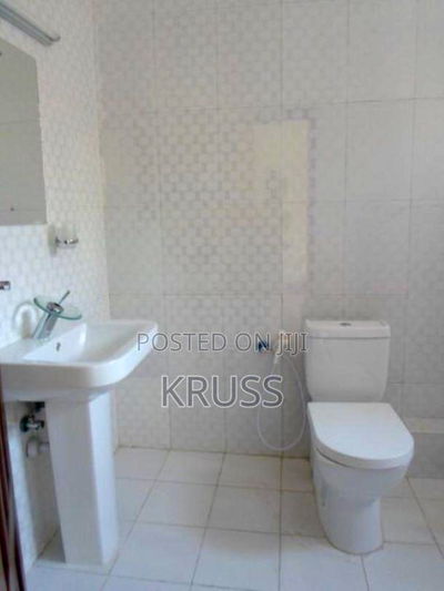 4bdrm Apartment in Cinemax, Nyali for sale - Image 9