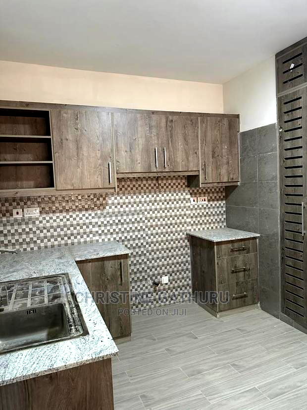 3bdrm Apartment in Ruaka Road for rent