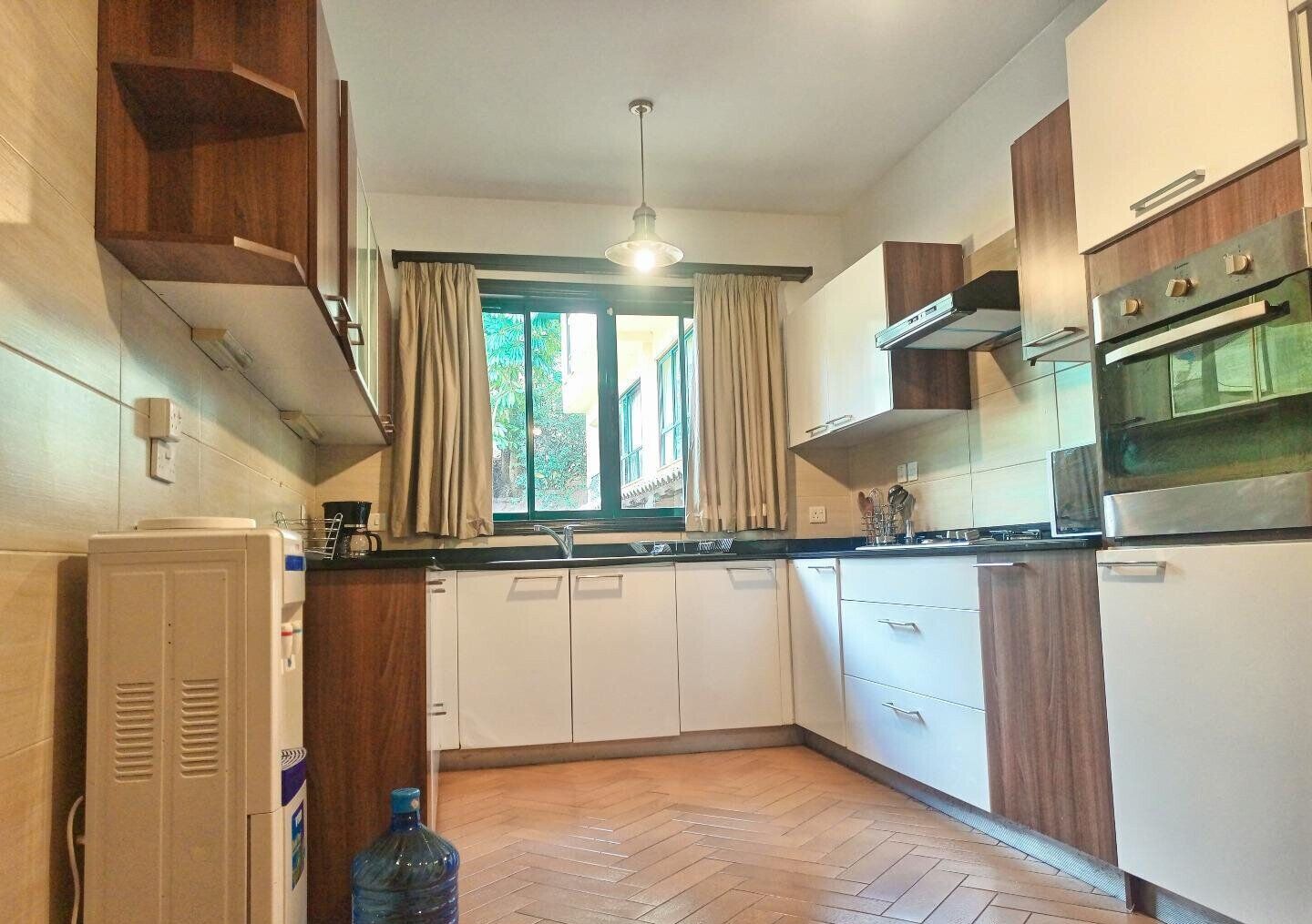 3BR En-Suite Townhouse with Backup Generator & Borehole - Westlands