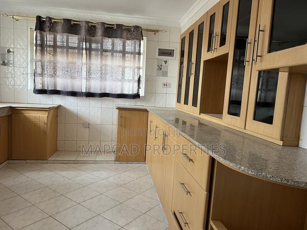6bdrm Maisonette in Saral Gabal, Kitengela for rent