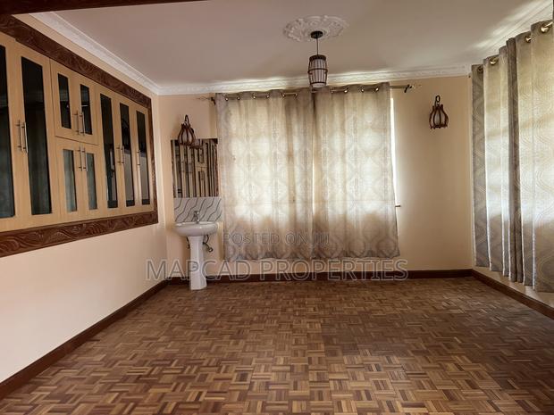 6bdrm Maisonette in Saral Gabal, Kitengela for rent