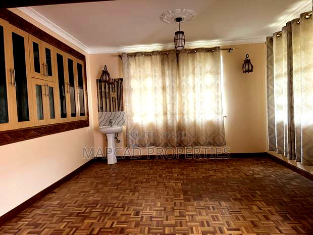 6bdrm Maisonette in Saral Gabal, Kitengela for rent