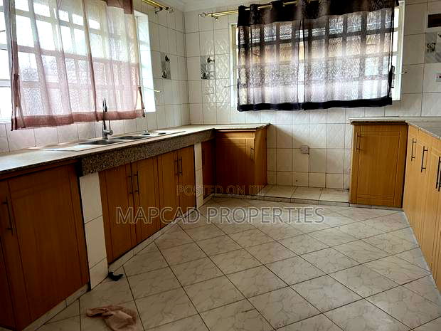 6bdrm Maisonette in Saral Gabal, Kitengela for rent
