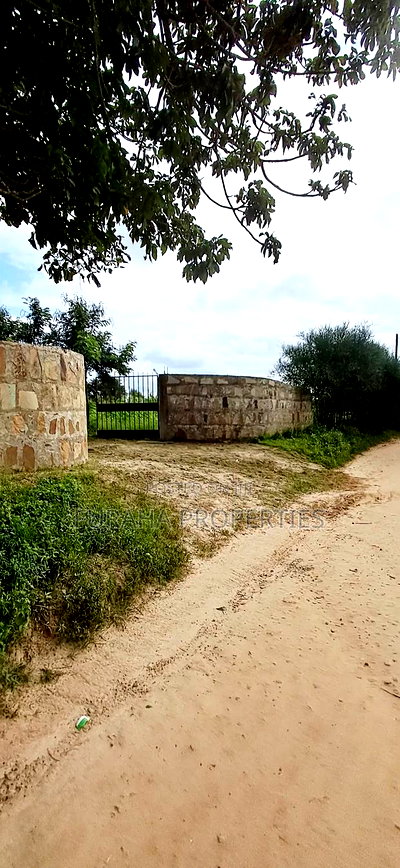 For Leese 4.2 Acres Mariakani - Image 3