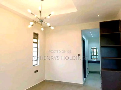 4bdrm House in Membley Estate for sale - Image 9