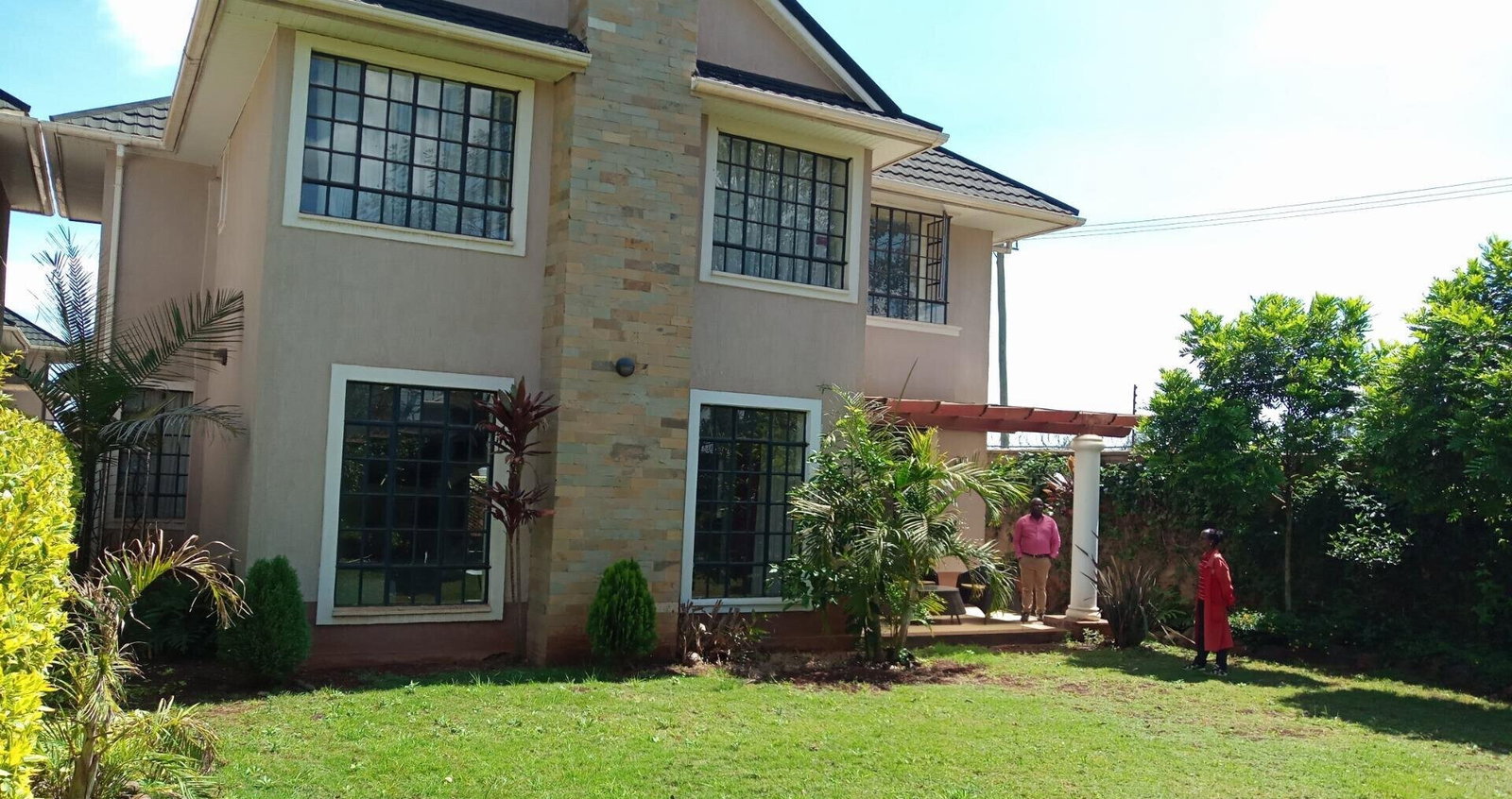 4BR En-Suite Townhouse with Sunken Lounge & Fireplace - Kitisuru