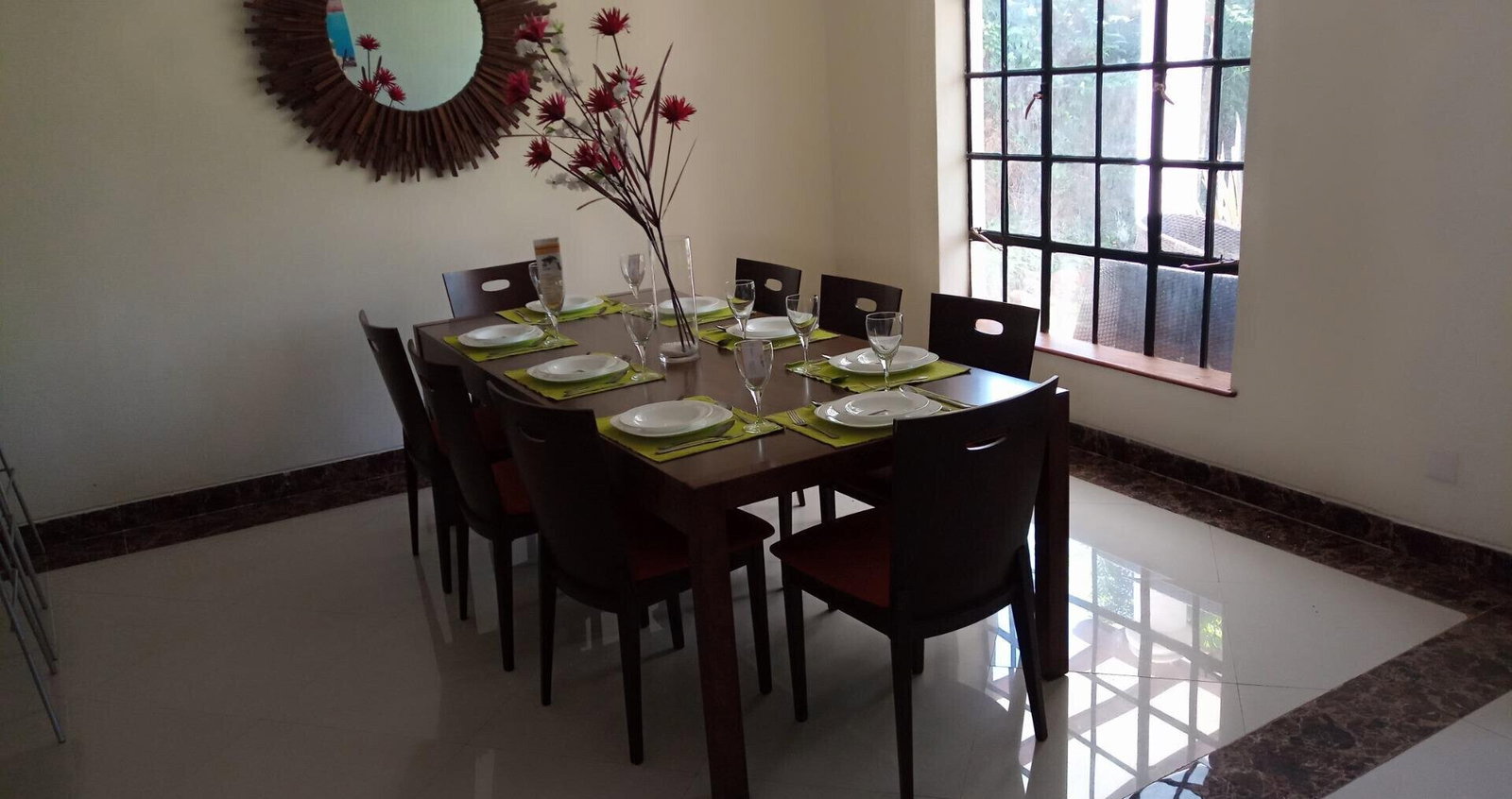 4BR En-Suite Townhouse with Sunken Lounge & Fireplace - Kitisuru