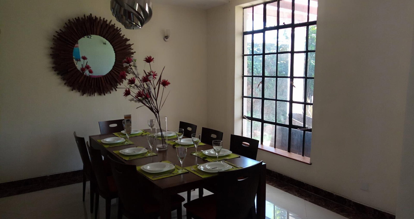 4BR En-Suite Townhouse with Sunken Lounge & Fireplace - Kitisuru