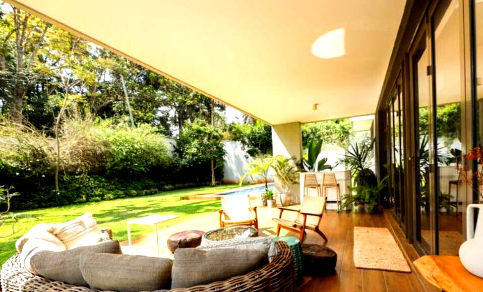 0.15 Acre Luxury Villa for Rent