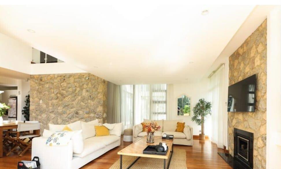 0.15 Acre Luxury Villa for Rent