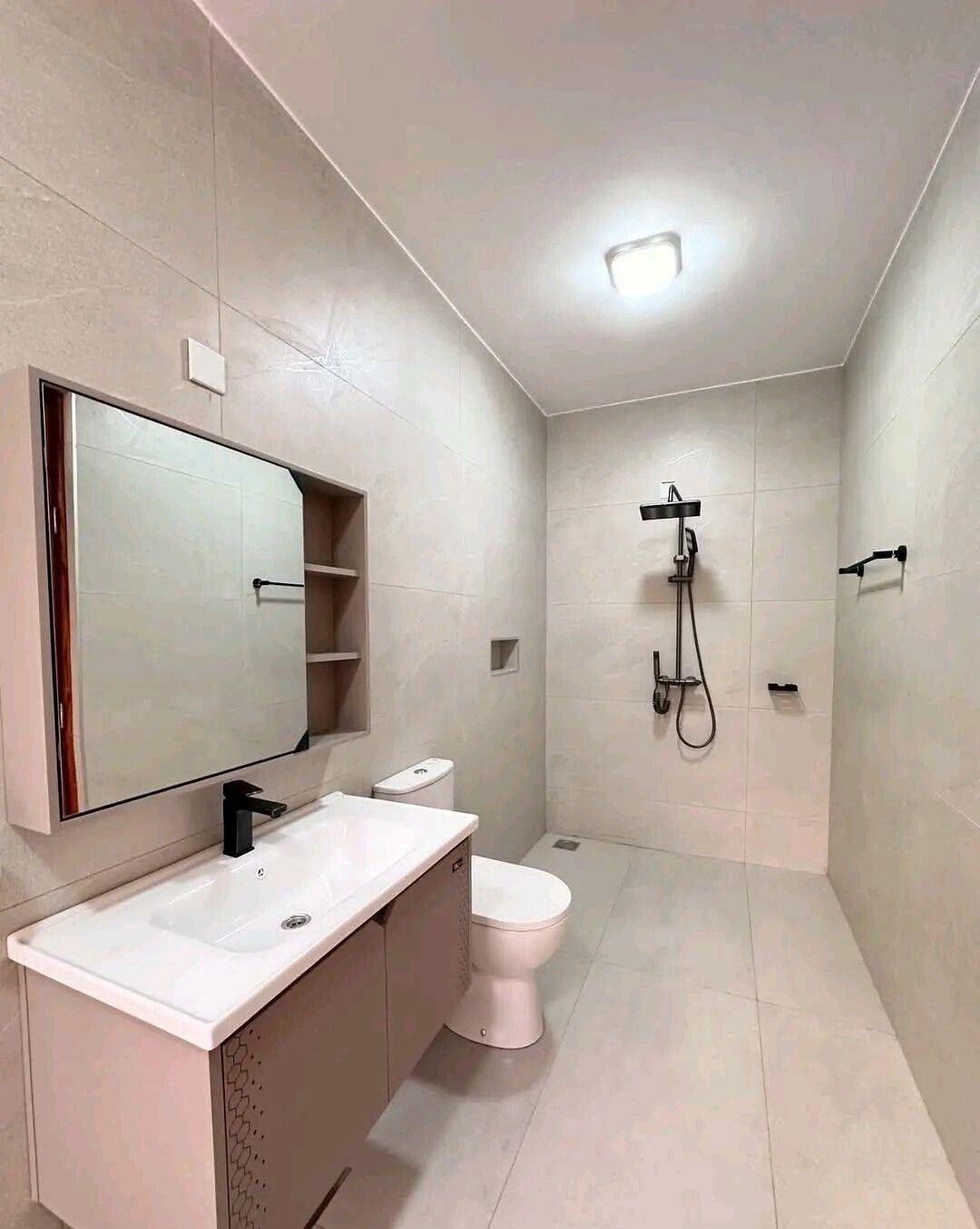 6-Ensuite Townhouse with DSQ on Half-Acre – Karen Near Banda School