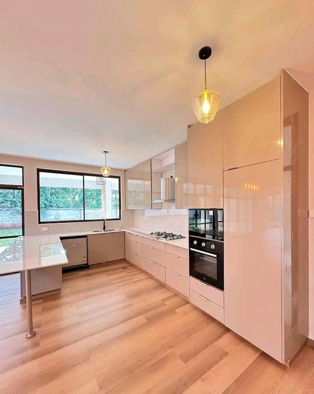 6-Ensuite Townhouse with DSQ on Half-Acre – Karen Near Banda School