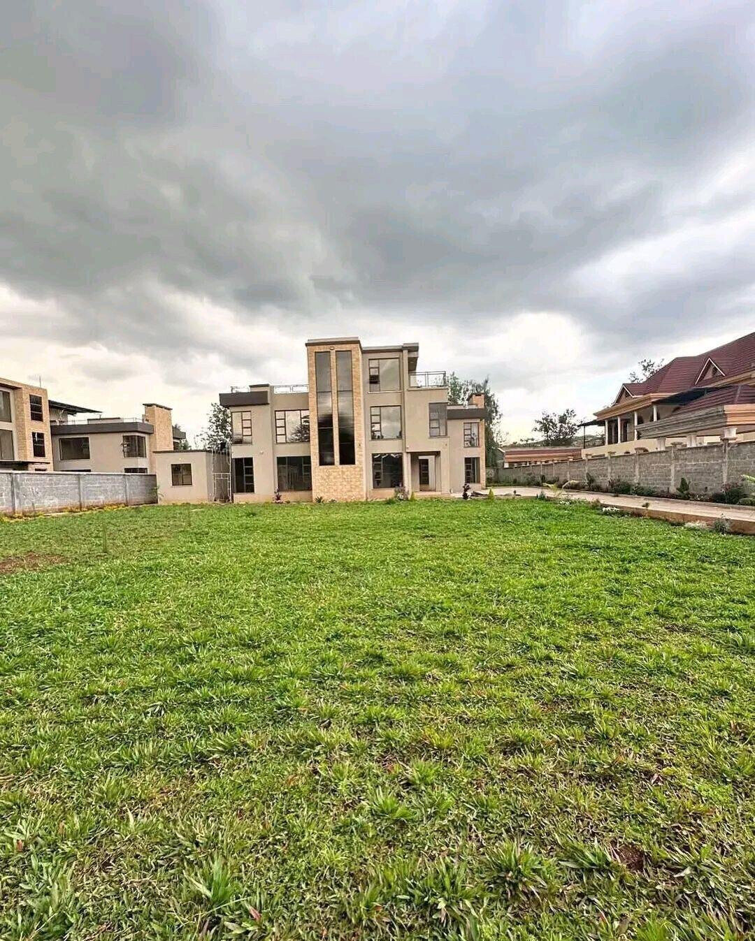 6-Ensuite Townhouse with DSQ on Half-Acre – Karen Near Banda School