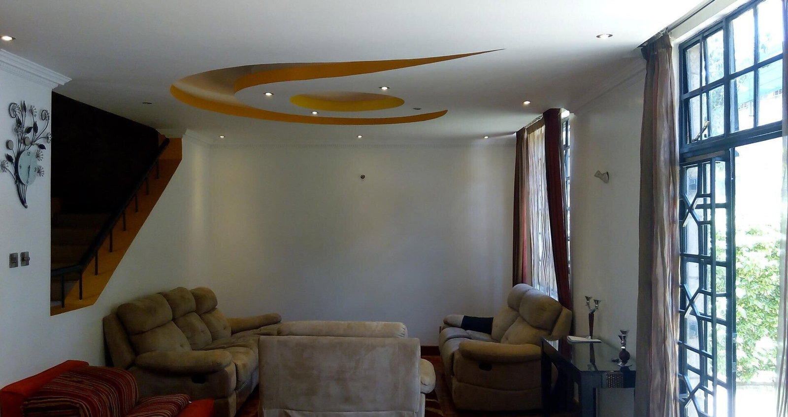 4BR Pimped Townhouse with DSQ & Borehole - Kangemi