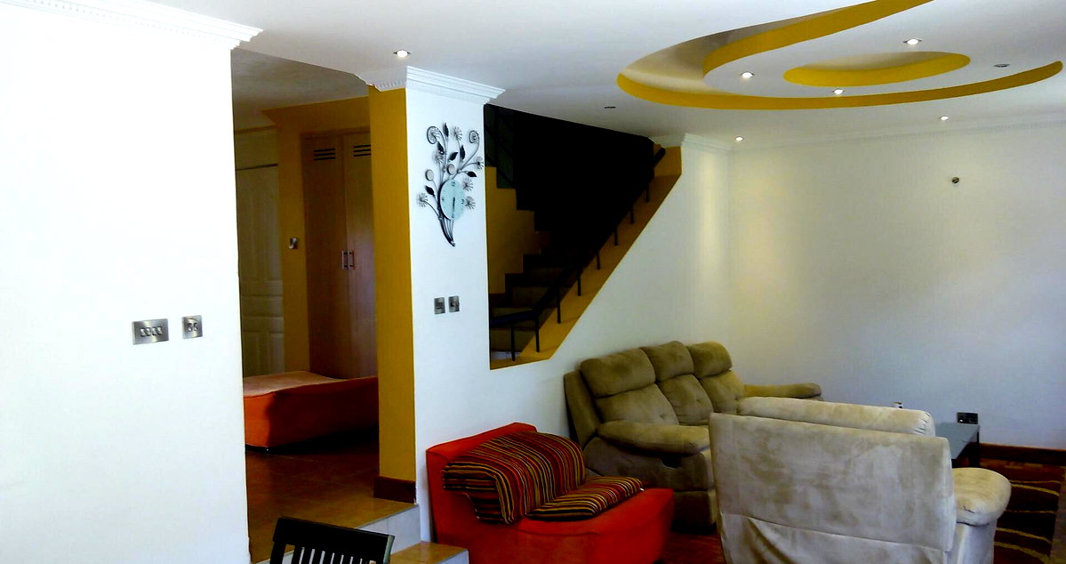 4BR Pimped Townhouse with DSQ & Borehole - Kangemi