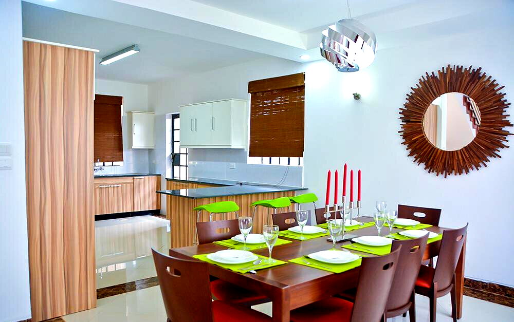 4 En-Suite Bedrooms with Study & Fireplace - Kitisuru
