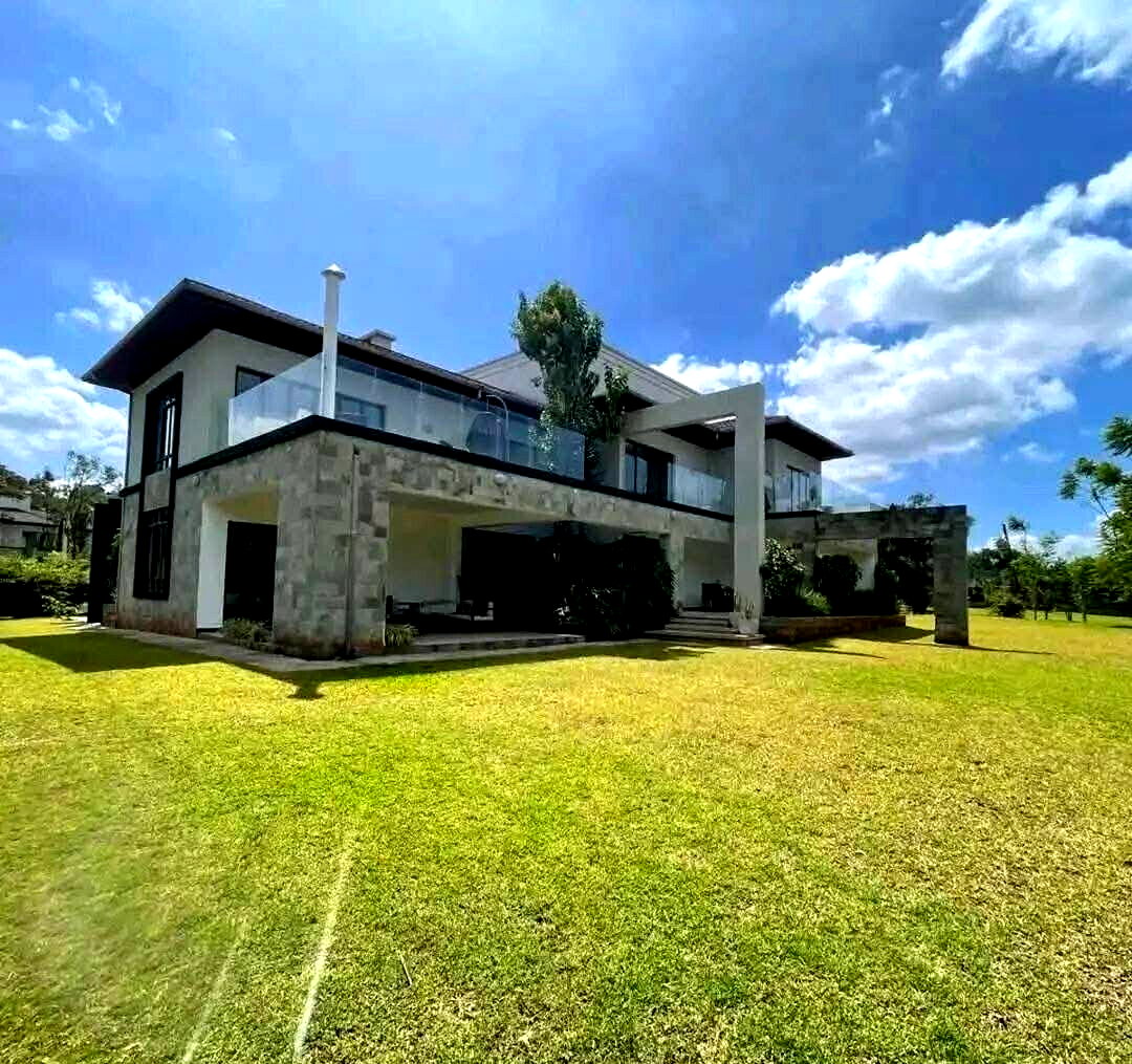 5-Ensuite Mansion with Forest Views & DSQ – Karen Ololua
