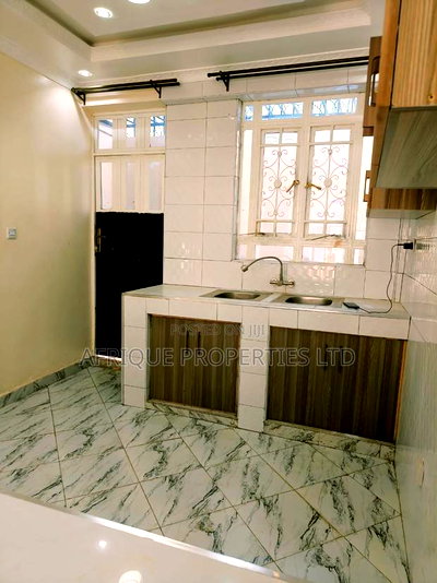 5bdrm Mansion in Membley for rent - Image 3