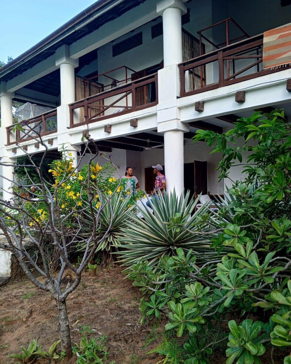 14-Bedroom Beach Townhouse with Boat Access – Malindi
