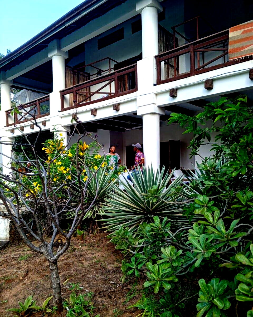 14-Bedroom Beach Townhouse with Boat Access – Malindi