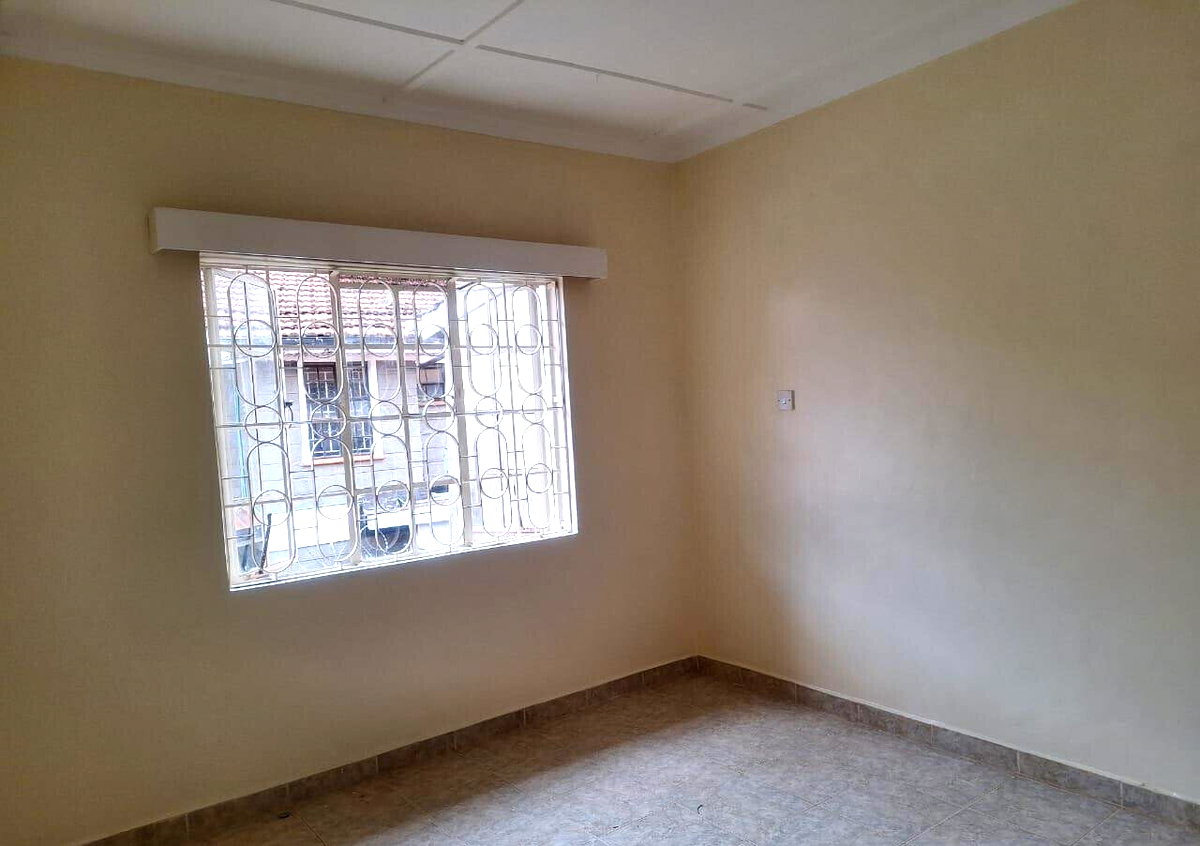 3BR Maisonette with DSQ & Private Garden - Lavington