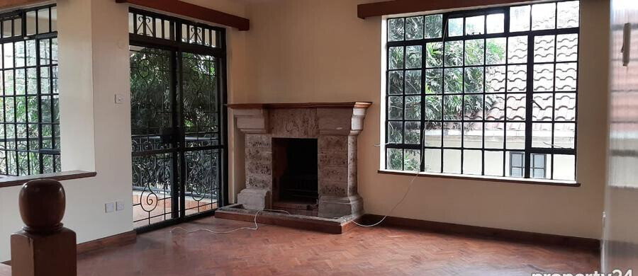 4-Ensuite Townhouse with Fireplace & DSQ - Spring Valley