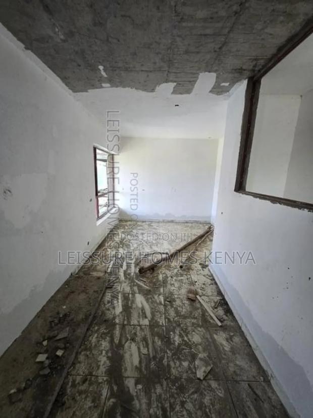 3bdrm Duplex in Thome for sale