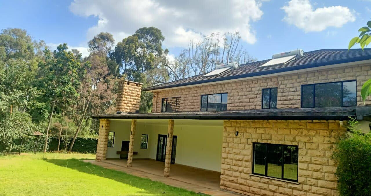 4-Bedroom Townhouse with Expansive Garden – Karen