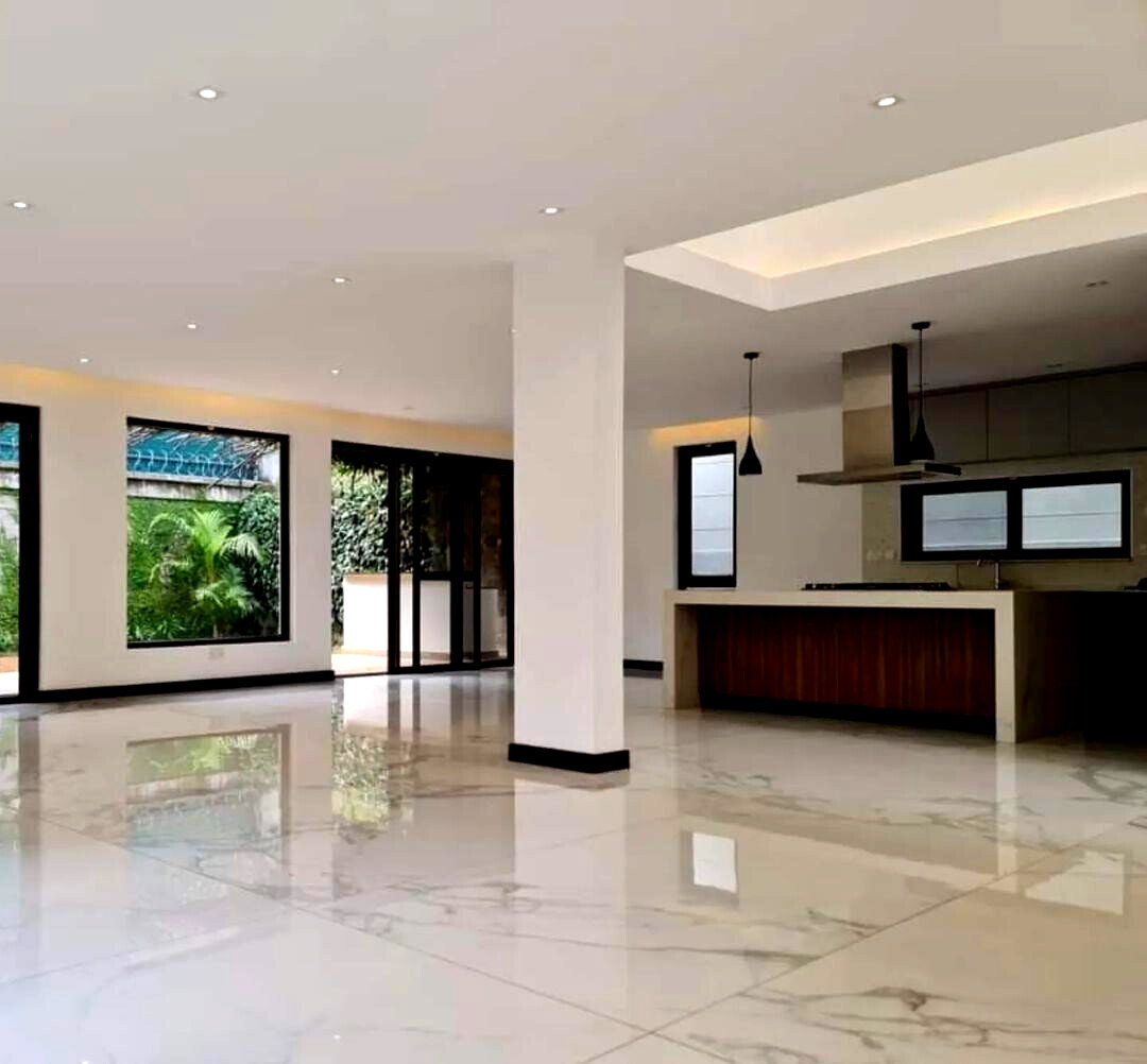 5BR All-Ensuite Townhouse with Karura Views & Private Garden – Peponi, Nairobi