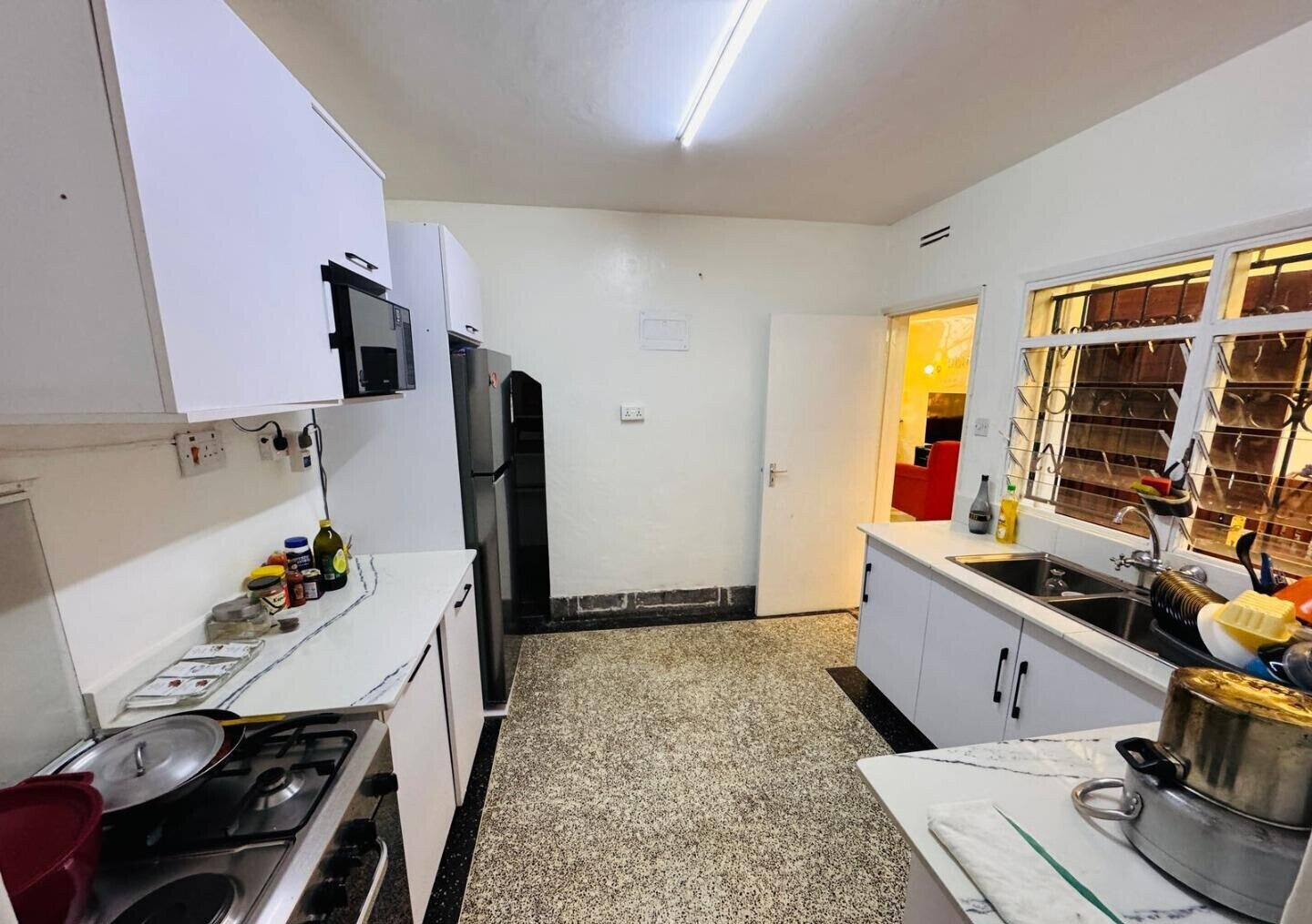 3BR Townhouse with Designer Kitchen & Walk-in Wardrobe - Westlands
