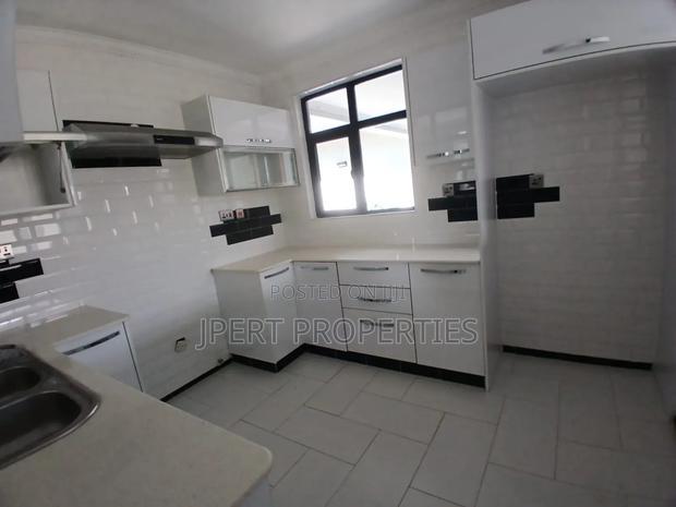 4bdrm Maisonette in Muthaiga for rent