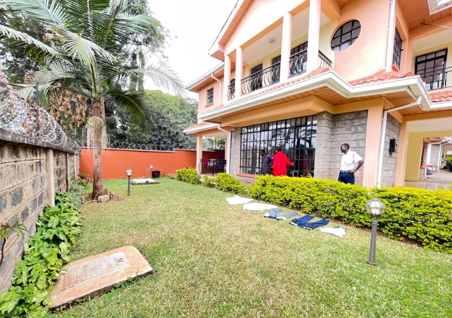 5-Ensuite Townhouse with Fireplace & DSQ - Lavington Gated Community