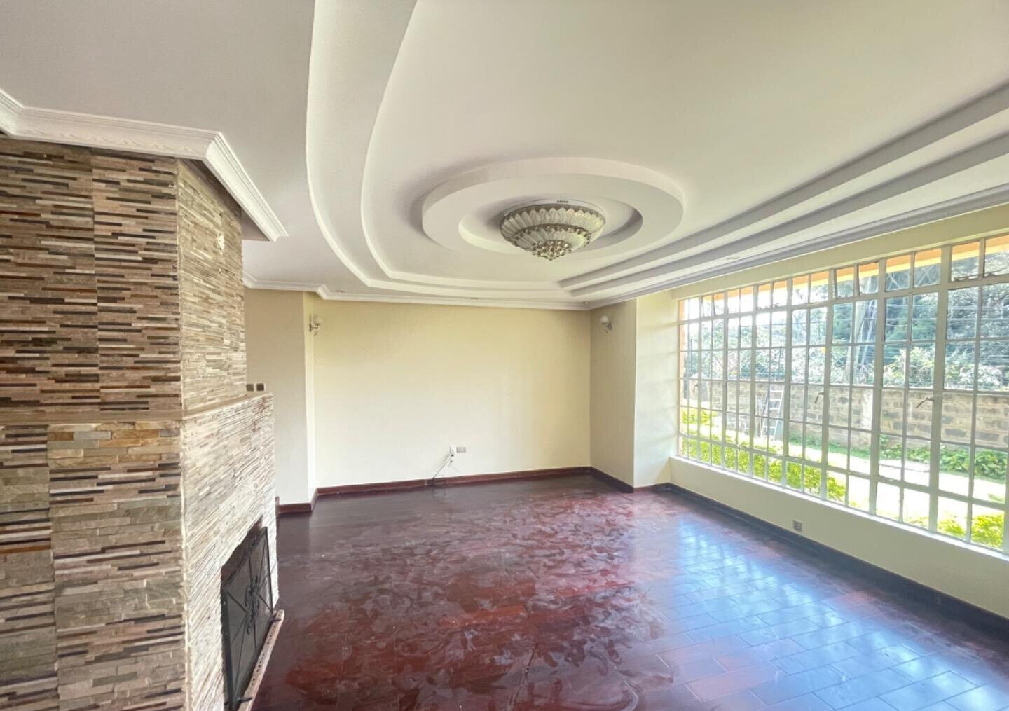 5-Ensuite Townhouse with Fireplace & DSQ - Lavington Gated Community