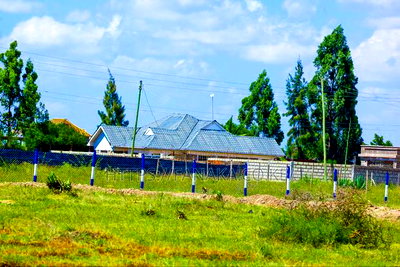 Touching Katani Rd - Image 3